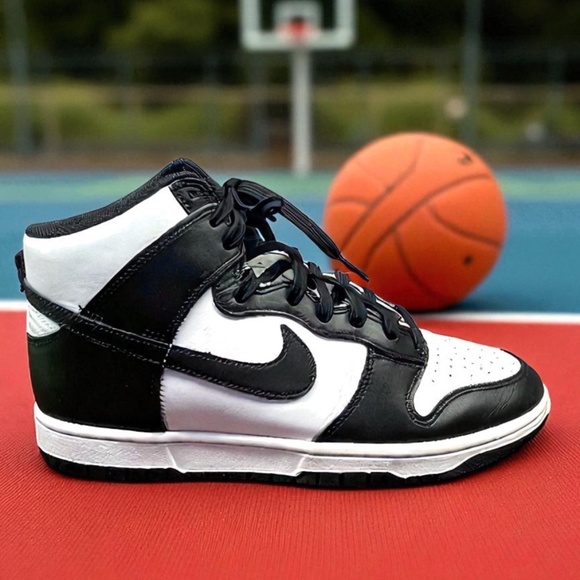 Nike Dunk High Panda Men’s Sz 10 Black White Retro Shoes Barely Worn No Creases - Picture 4 of 10